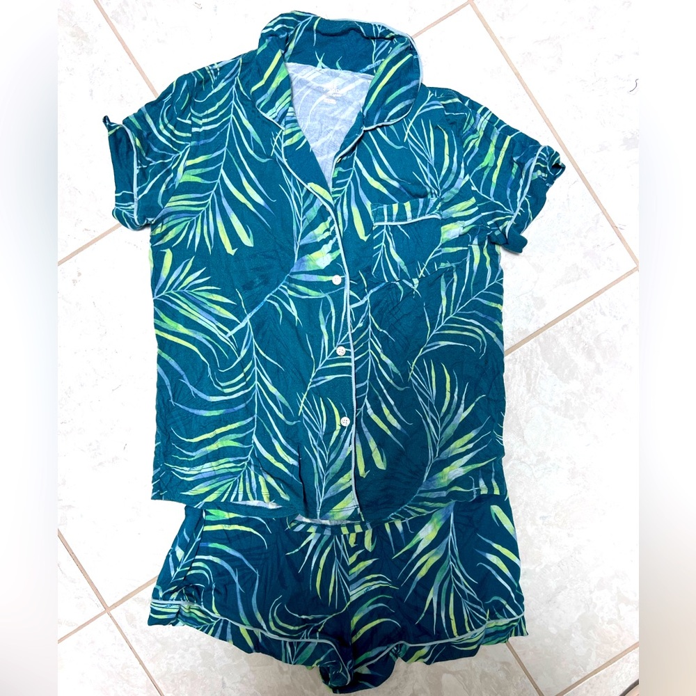 Matching pajama set - moody tropical print